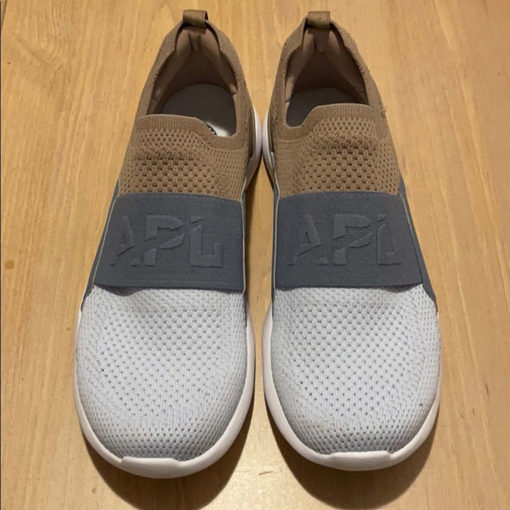 APL Techloom Bliss Women’s Sneakers